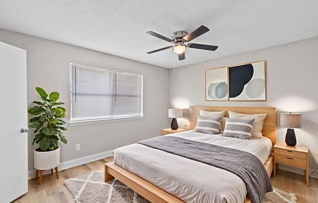 2 beds, 1.5 baths, 960 sqft, $949