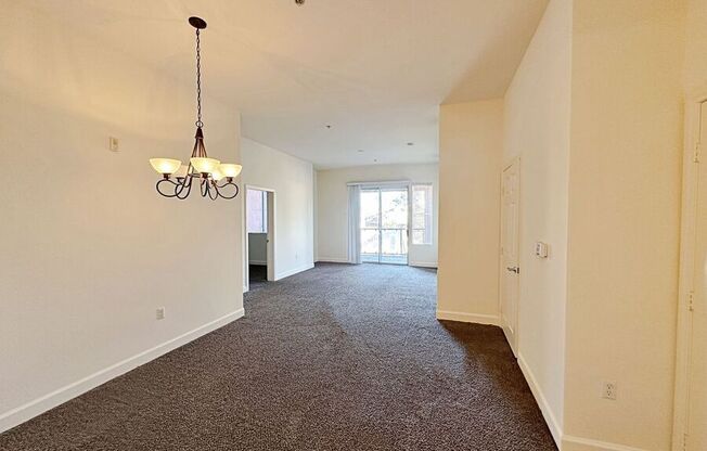 71 E Agate Ave #207