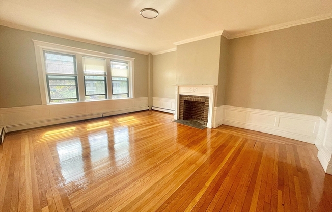 1653 Commonwealth Ave