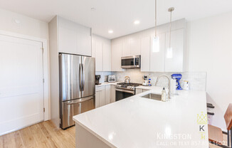 450 Washington St Apt 2E