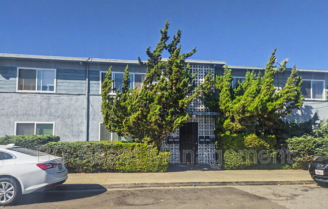 1691 HAYES ST