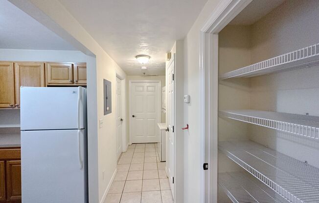 1 bed, 1 bath, $1,350, Unit Unit I