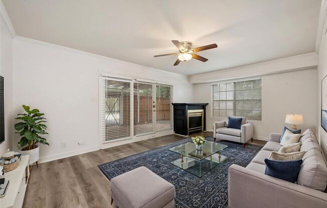 AVAILABLE NOW: 3BD / 2.5 BA