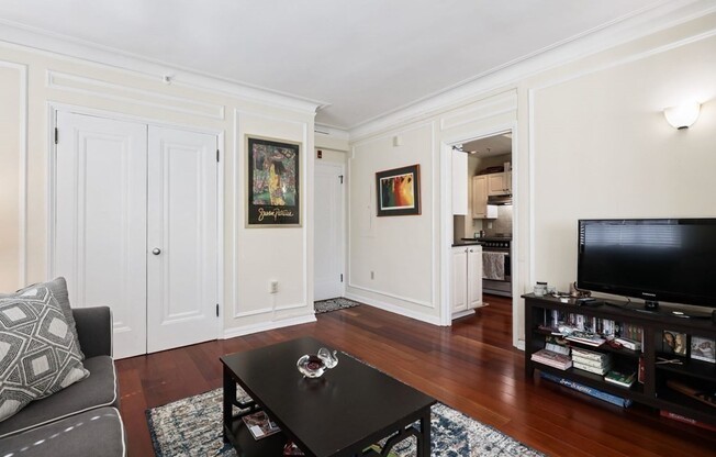 1 bed, 1 bath, 764 sqft, $3,050, Unit B409
