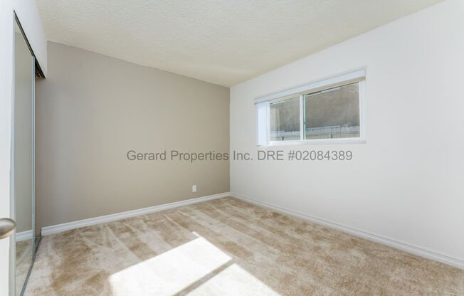 2 beds, 1 bath, $2,500, Unit #F