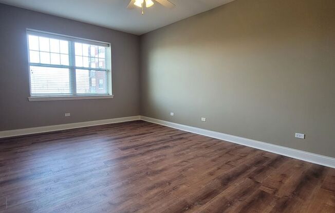 2 beds, 2 baths, 1,351 sqft, $2,400, Unit 427