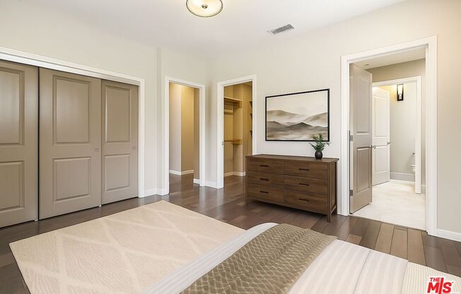 5934 W LUNA PARK