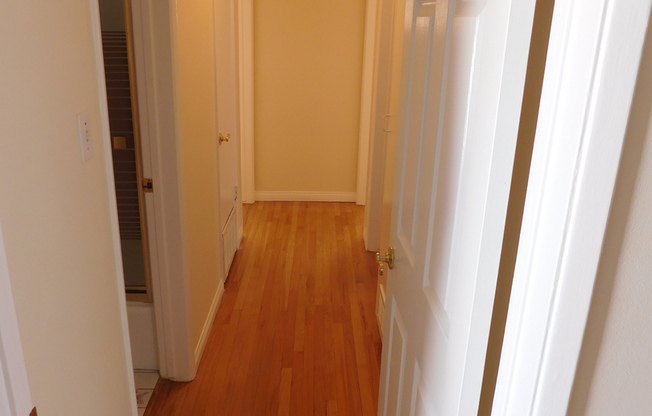 GORGEOUS 4BED/2BTH SINGLE FAMILY HOME IN QUIET AREA OF GRANADA HILLS