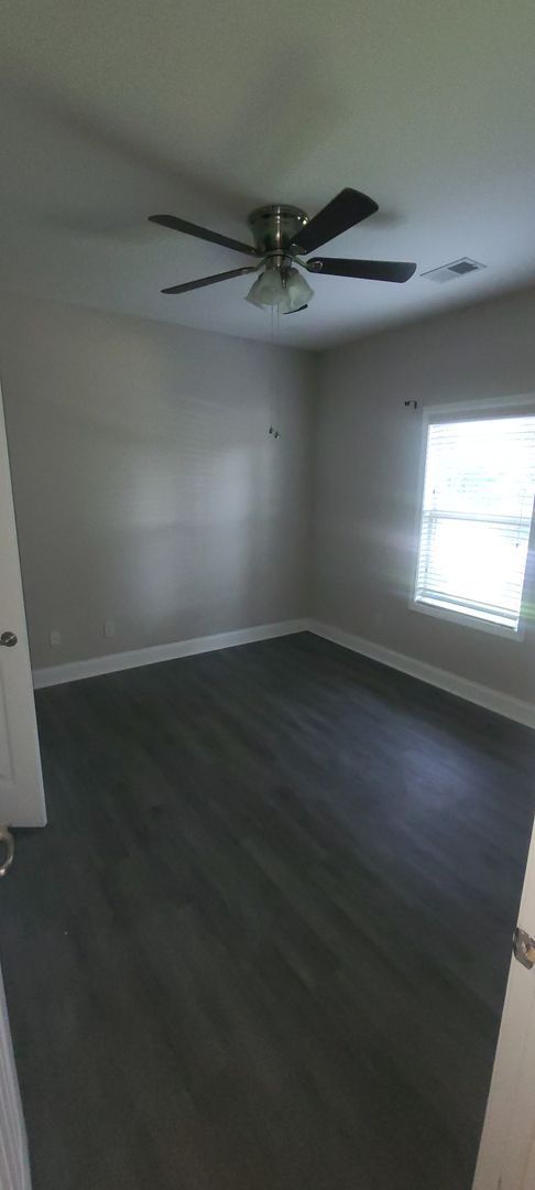 3bedroom 2 bath home on the northside of town!  Will be available August 10,2025.