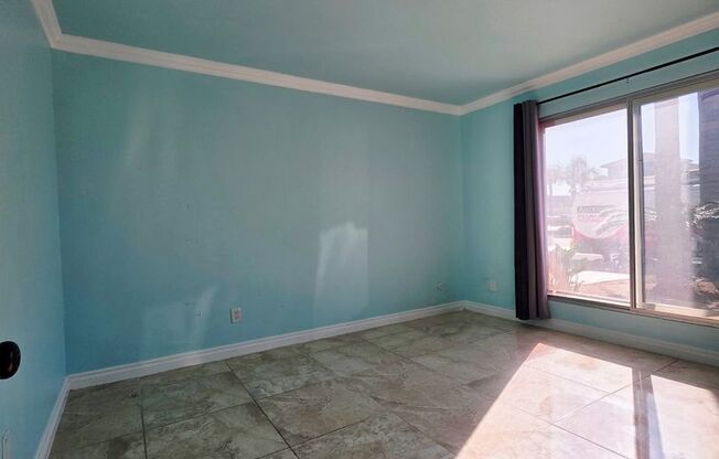 Prime Location! Pet-Friendly 1-Bedroom Condo Near Beach & Naval Bases ALL UTILITIES INCLUDED!