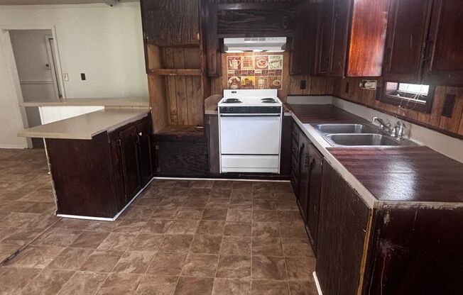 4 Bedroom Home In Lafayette!