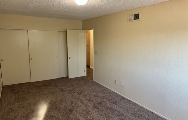 2 beds, 1 bath, 900 sqft, $2,495, Unit UNIT F