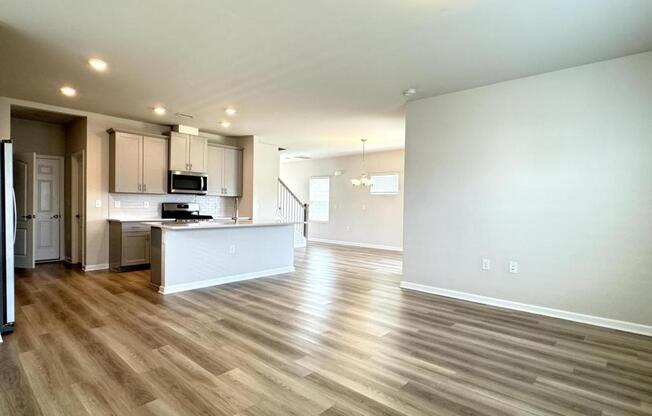 336 WILBUR LK DR