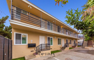 2 beds, 1 bath, $1,895, Unit 6