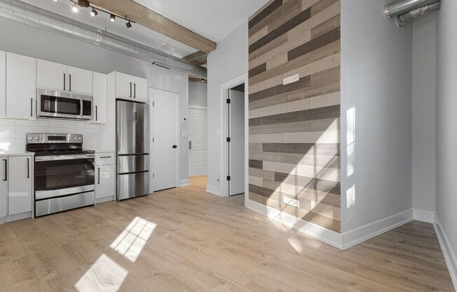 Studio, 1 bath, 268 sqft, $1,550, Unit 112