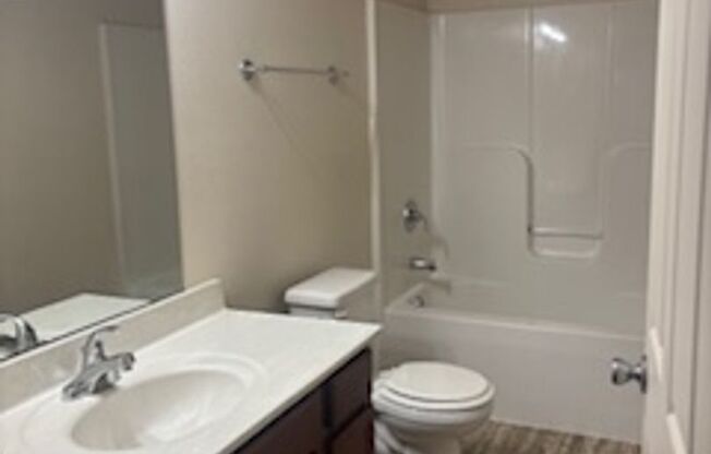 Kinway Apartments - AB