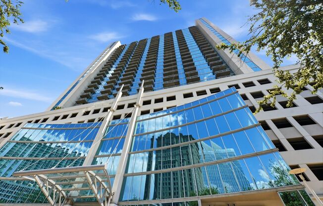 1 bed, 1 bath, $1,995, Unit Unit 1403
