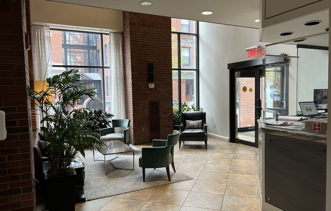 2 beds, 2 baths, 1,100 sqft, $4,700, Unit 3C