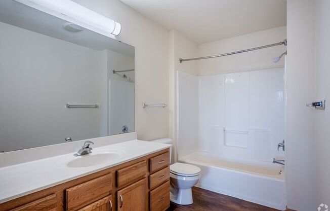 1 bed, 1 bath, 805 sqft, $1,435, Unit 925-304