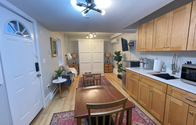 24 WARWICK RD