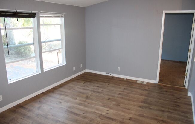 5266 #B Sunset Dr. El Sobrante, CA 94803