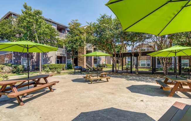 Shaded Outdoor Courtyard Area at Cornerstone Ranch, Katy, TX, 77450