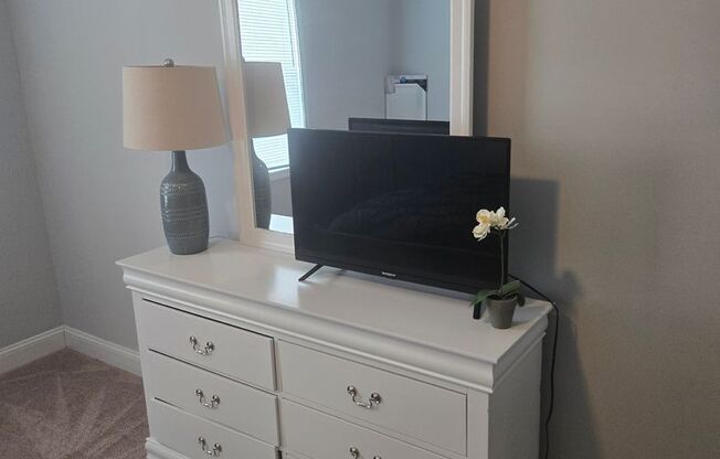 1 bed, 1 bath, 740 sqft, $1,599, Unit 600 - 3E