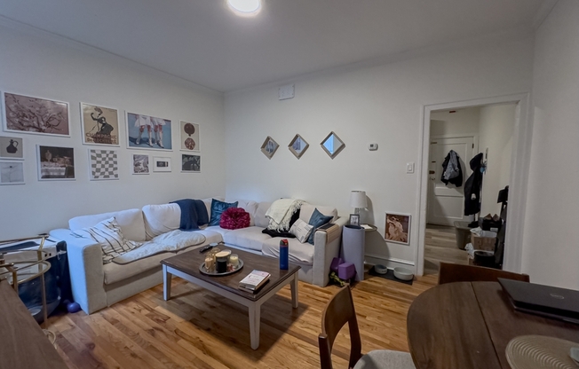 336 Lombard Street - 213