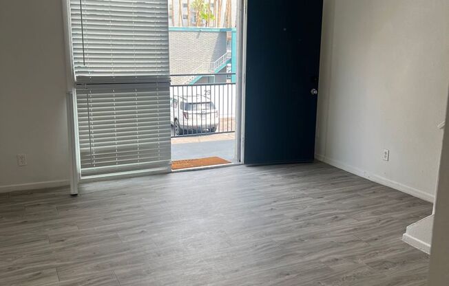 2 beds, 2 baths, 992 sqft, $1,800, Unit 15