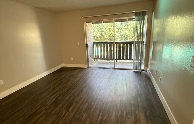 1 bed, 1 bath, 714 sqft, $1,695, Unit 016