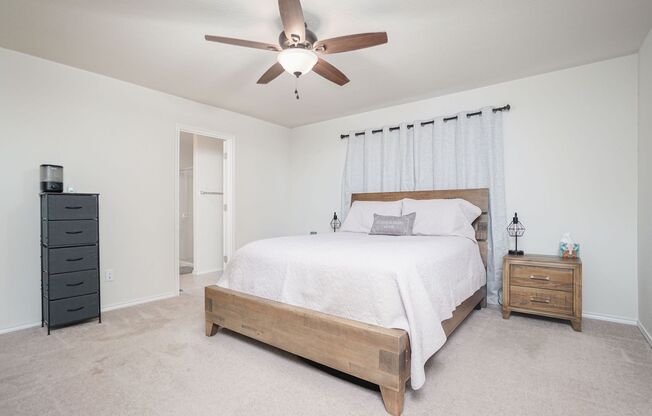 Spacious 4-Bedroom Home in Medina Landing – Available for July Move-In!