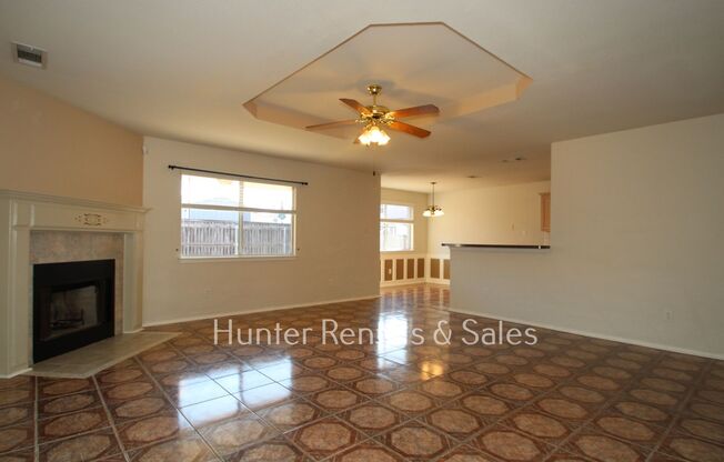 3 beds, 2 baths, $1,450