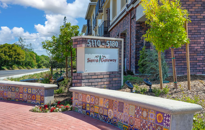 Monument sign at the corner of Sierra College and Rocklin Road