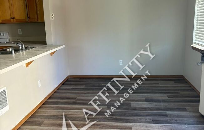 2 beds, 1 bath, 950 sqft, $1,650, Unit 4547B