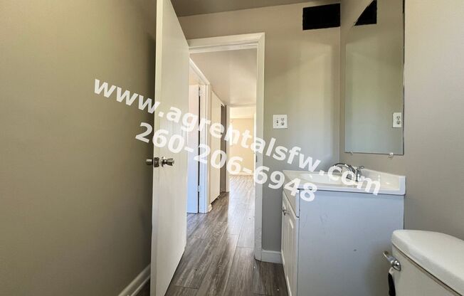 2 beds, 1 bath, 700 sqft, $925, Unit D