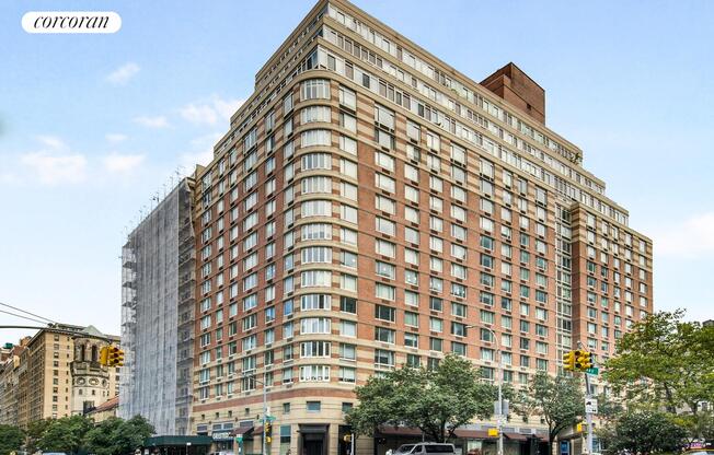 Studio, 1 bath, $4,350, Unit 1025