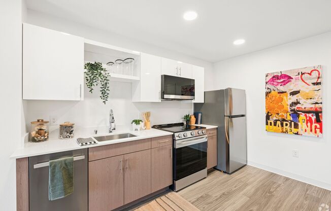1 bed, 1 bath, 580 sqft, $1,465, Unit 204