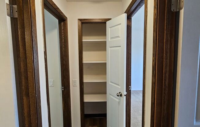 2 beds, 1.5 baths, 950 sqft, $1,425, Unit 17 - 102