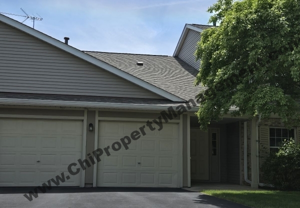 335 BUCKINGHAM CIR