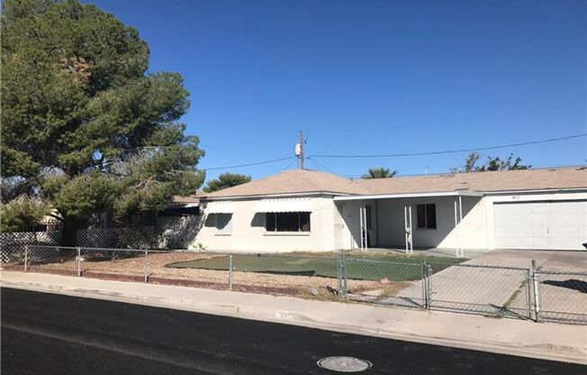 great location, near school shopping