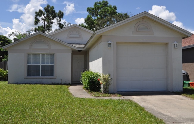 ORLANDO: Single Family Home -  AVAILABLE NOW!