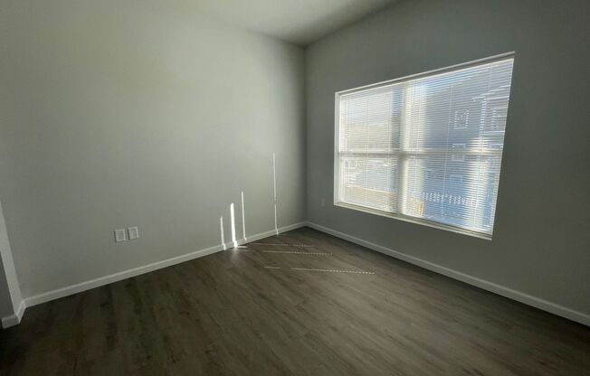 1 bed, 1 bath, 670 sqft, $929, Unit 1140-207