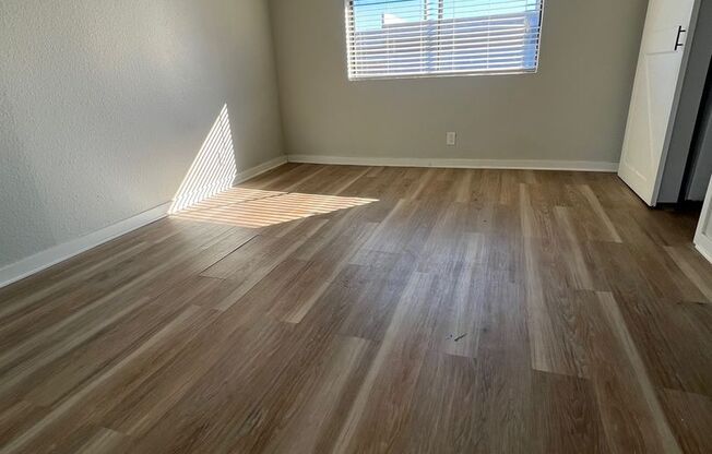 1 bed, 1 bath, 500 sqft, $1,250, Unit F4