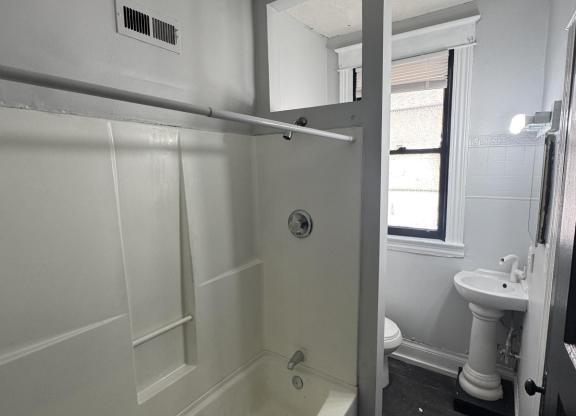 172 KINSEY AVE