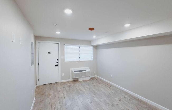 Studio, 1 bath, 275 sqft, $695, Unit 8302 (ADA)