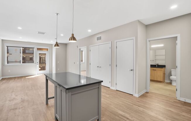 1 bed, 1 bath, 614 sqft, $2,500, Unit 626