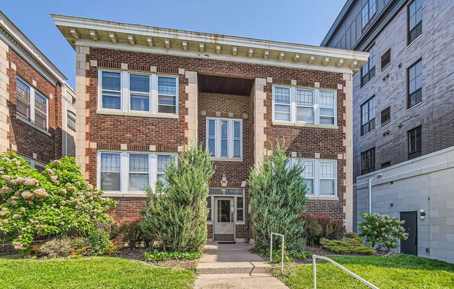 707 Grand Ave