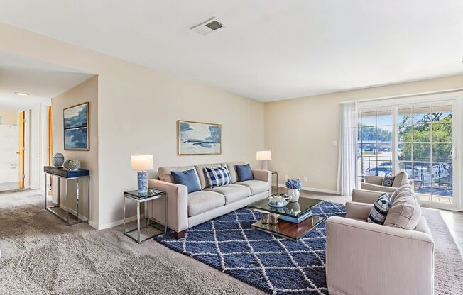 2 beds, 1 bath, 960 sqft, $969, Unit 3