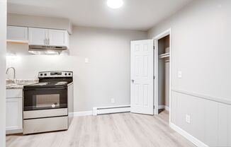 1 bed, 1 bath, 550 sqft, $949, Unit 15 - 06