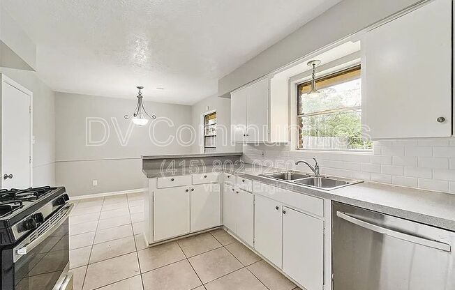 2930 Wuthering Heights Dr